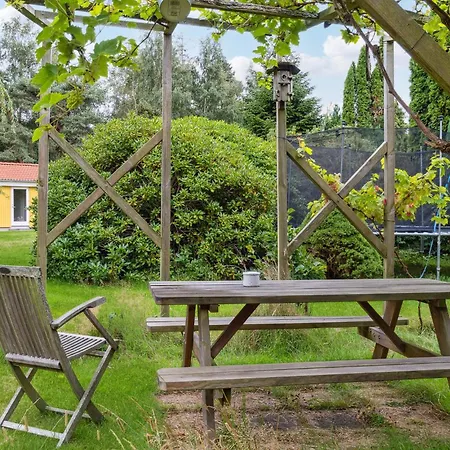 Stunning In Vaeggerlose With Wifi Vakantiehuis Bøtø By