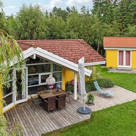 Vakantiehuis Stunning In Vaeggerlose With Wifi *